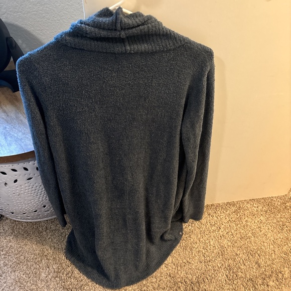 Barefoot dreams, blue cardigan, New without tags size medium - Picture 4 of 4